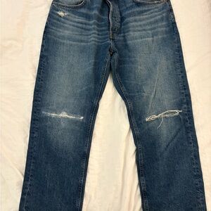 Madewell women’s distressed jeans